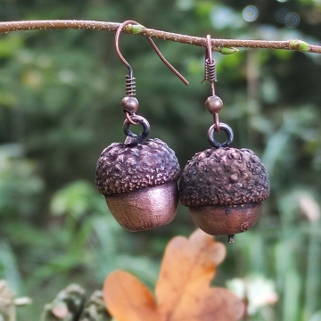 Plated acorns - earrings