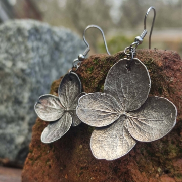 Silver-plated hydrangea - earrings