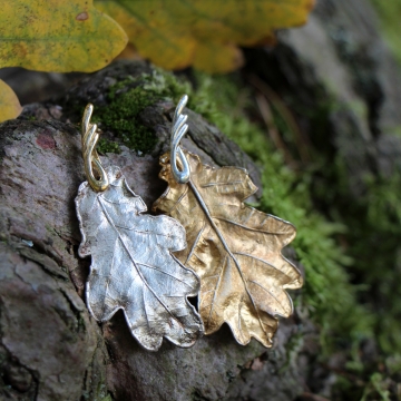 Gilded and silver-plated oak pair - earrings
